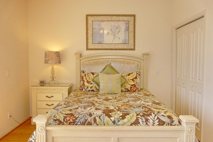Room 8 of 24