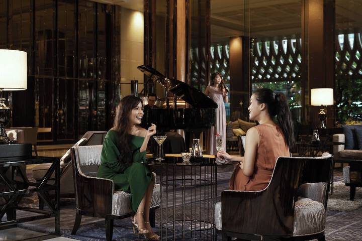 Hotel Lobby