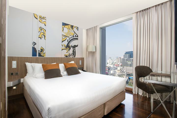 Room 16 of 169