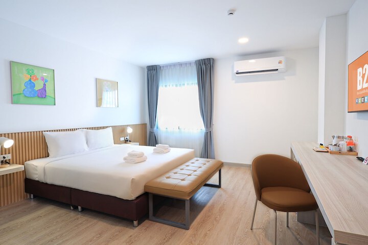Room 32 of 71