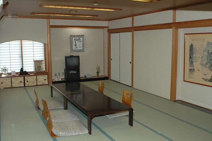 General 6 of 23