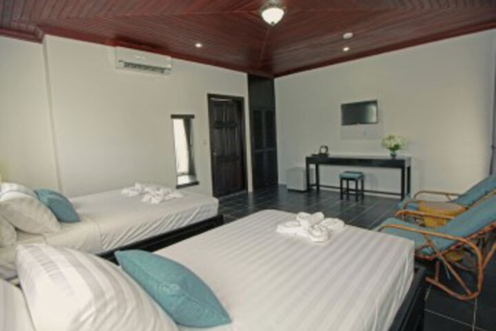 Room 6 of 50