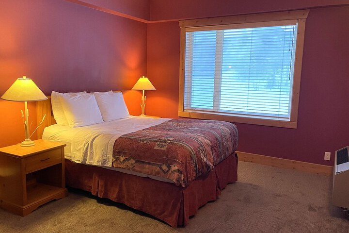 Room 17 of 66