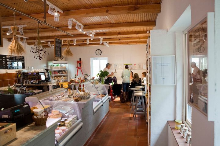 Cafe
