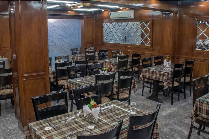 Dining Photos