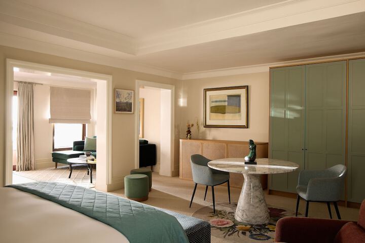 Room 59 of 215