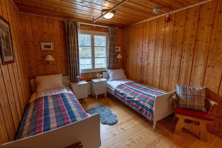 Room 14 of 50