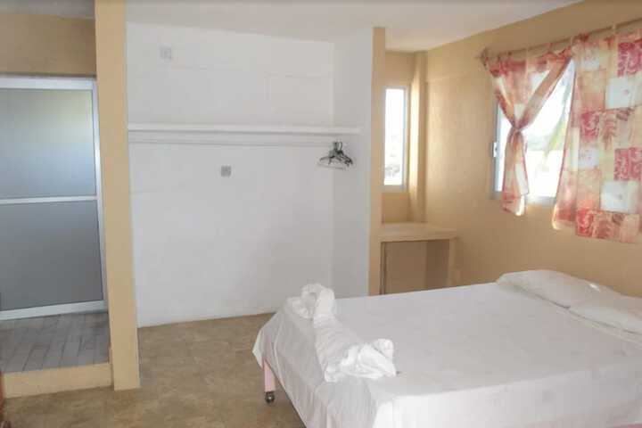 Room 9 of 23
