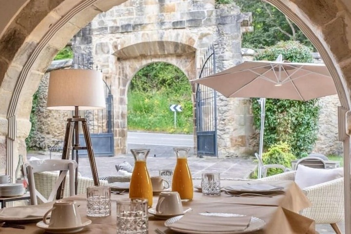 Dining Photos