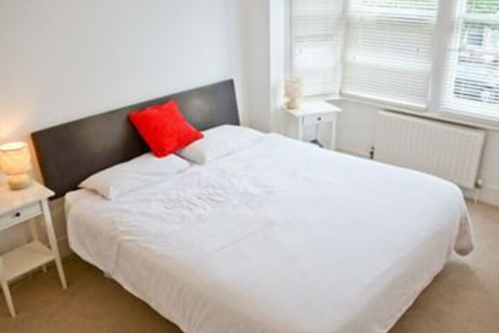 Room 8 of 20