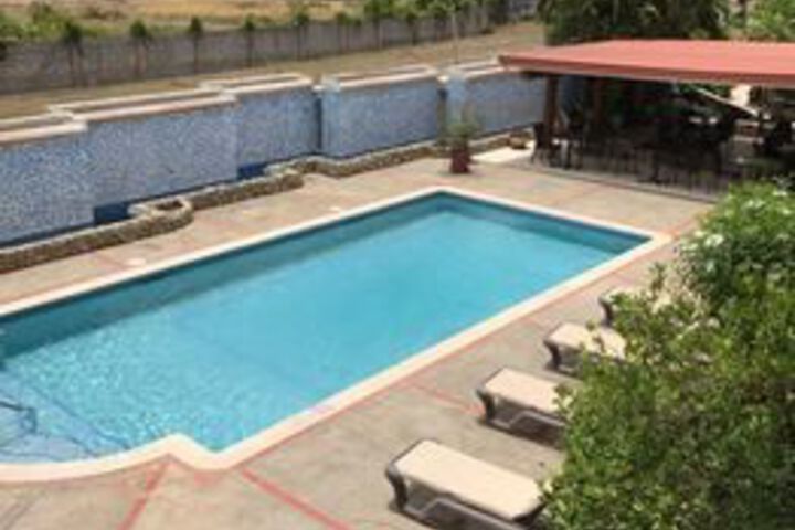 Pool 22 of 30