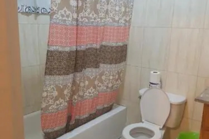 Room 5 of 11