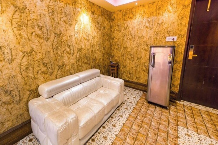 Room 42 of 94