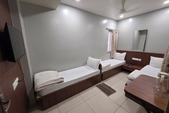 Room 6 of 59