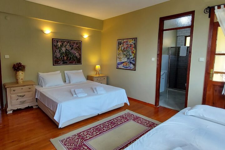 Room 15 of 44