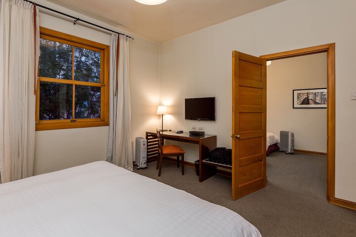 Room 17 of 91