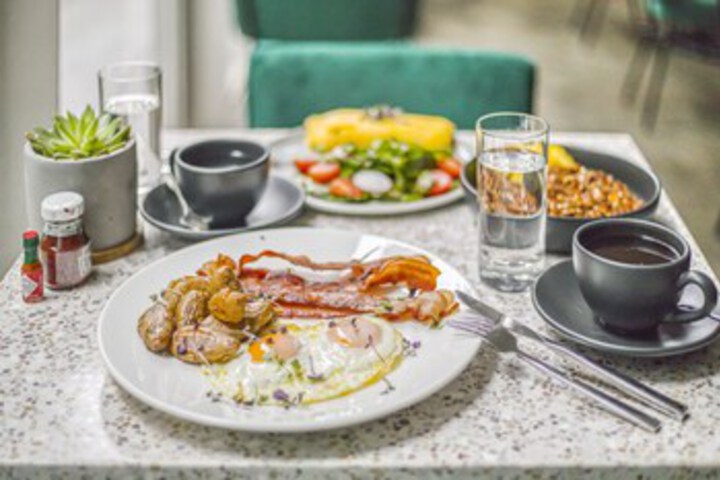 Breakfast/Coffee Service 17 of 88