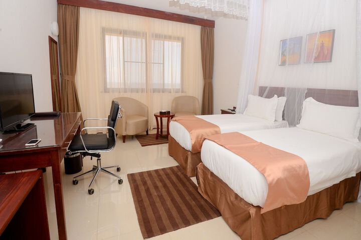 Room 5 of 36