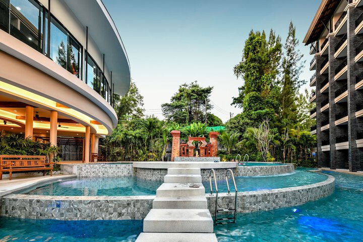 Pool 48 of 108