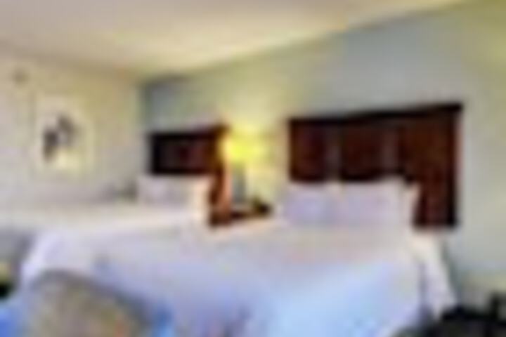 Room 53 of 123