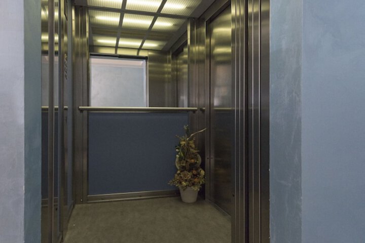 Guest Lobby