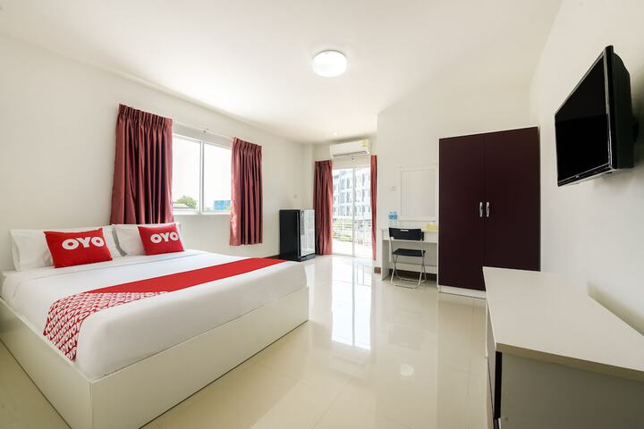 Room 10 of 27