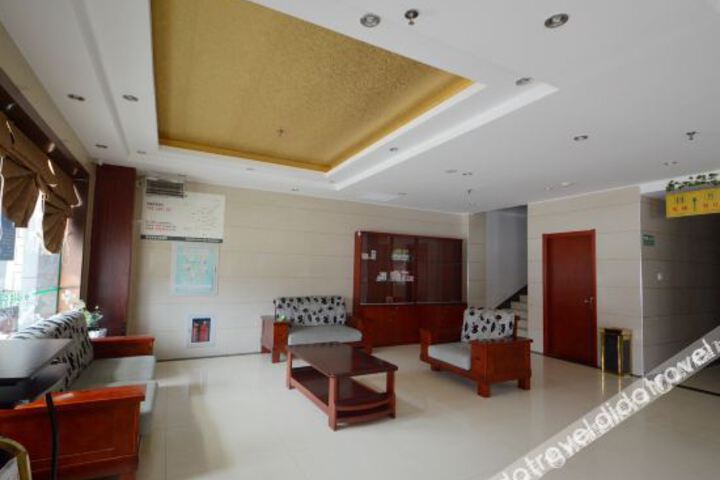 Hotel Interior 6 of 27