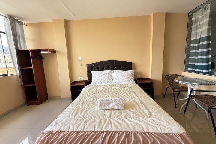 Room 8 of 17