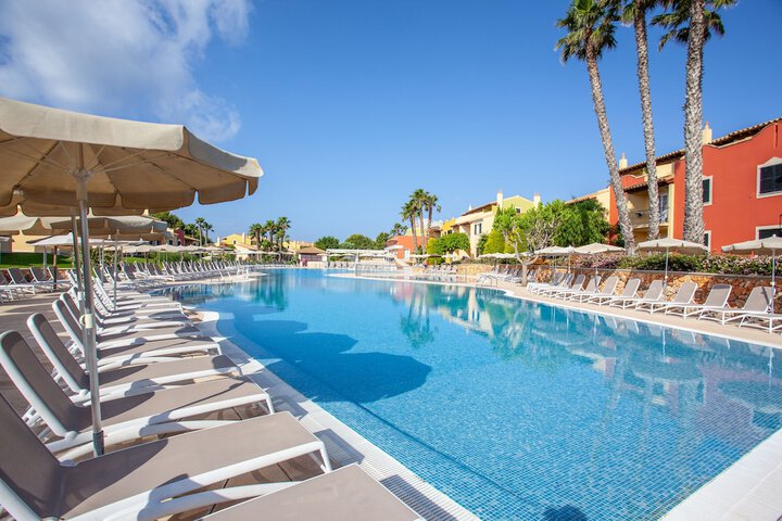 Pool Hotel