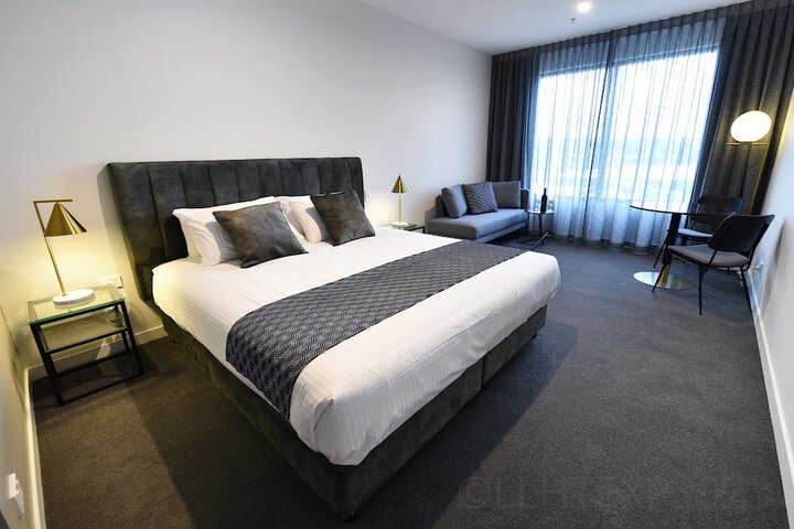 Room 4 of 125