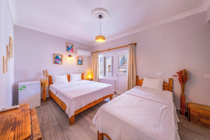 Room 16 of 43