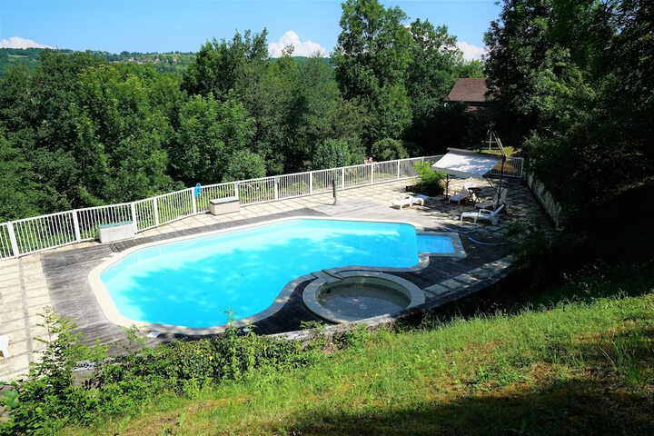 Pool 31 of 45