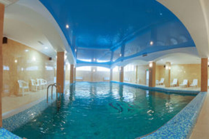 Pool 17 of 27