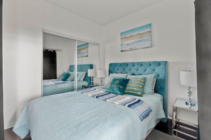 Room 15 of 195