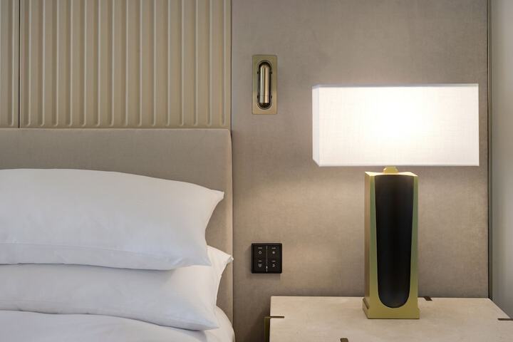 Room 33 of 137