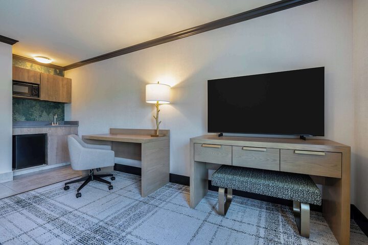 Room 18 of 72