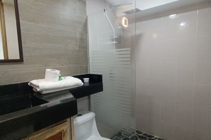 Room 205 of 231