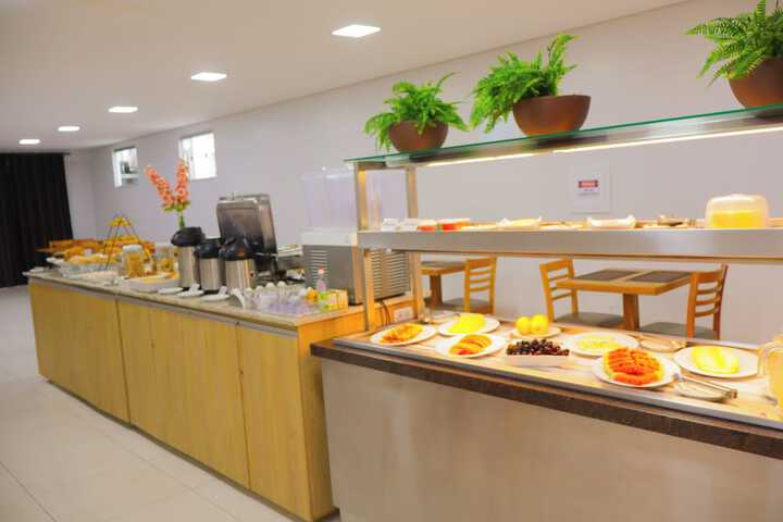 Breakfast/Coffee Service 9 of 17