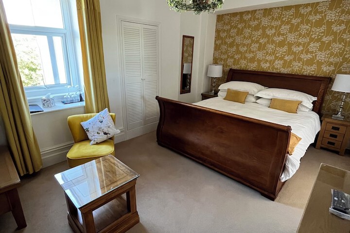 Room 17 of 73