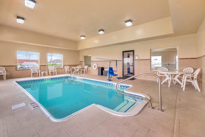 Pool 52 of 83