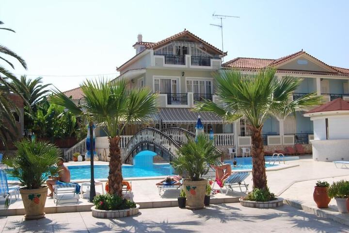 Pool 15 of 20