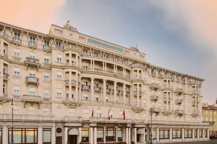 Hotel 95 of 100