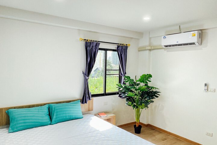 Room 14 of 36