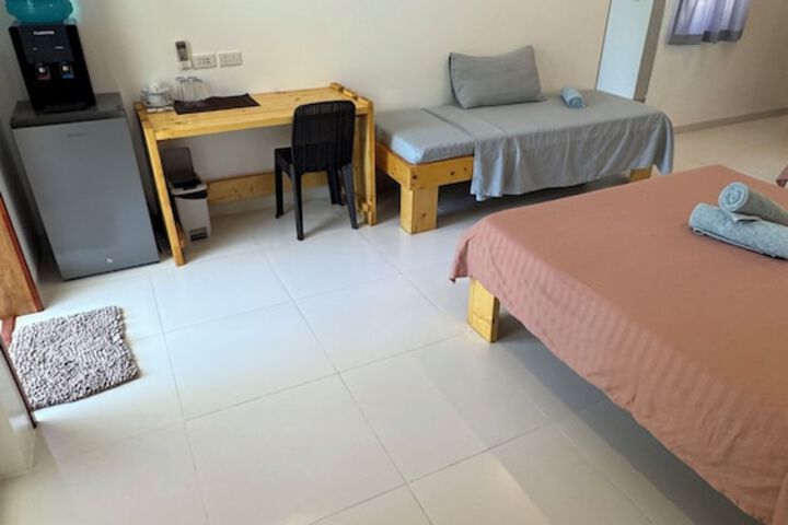 Room 5 of 51