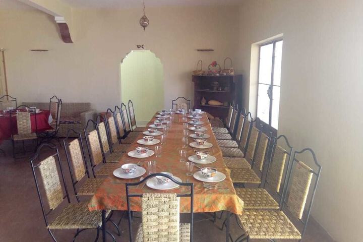 Dining 10 of 18