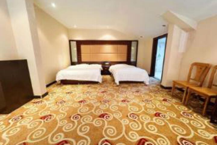 Room 7 of 7