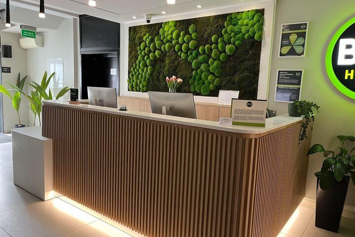 Guest Lobby