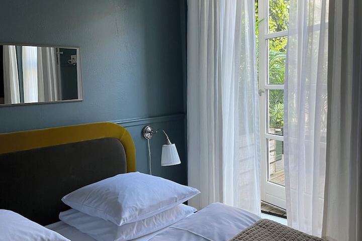 Room 14 of 42