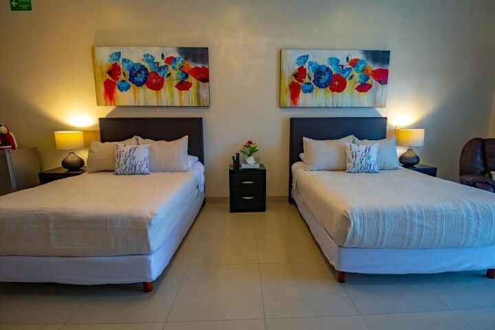 Room 6 of 117