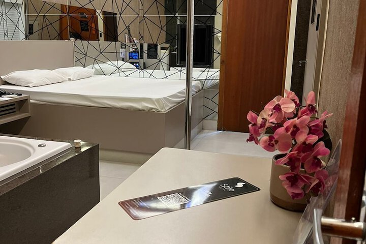 Room 15 of 52
